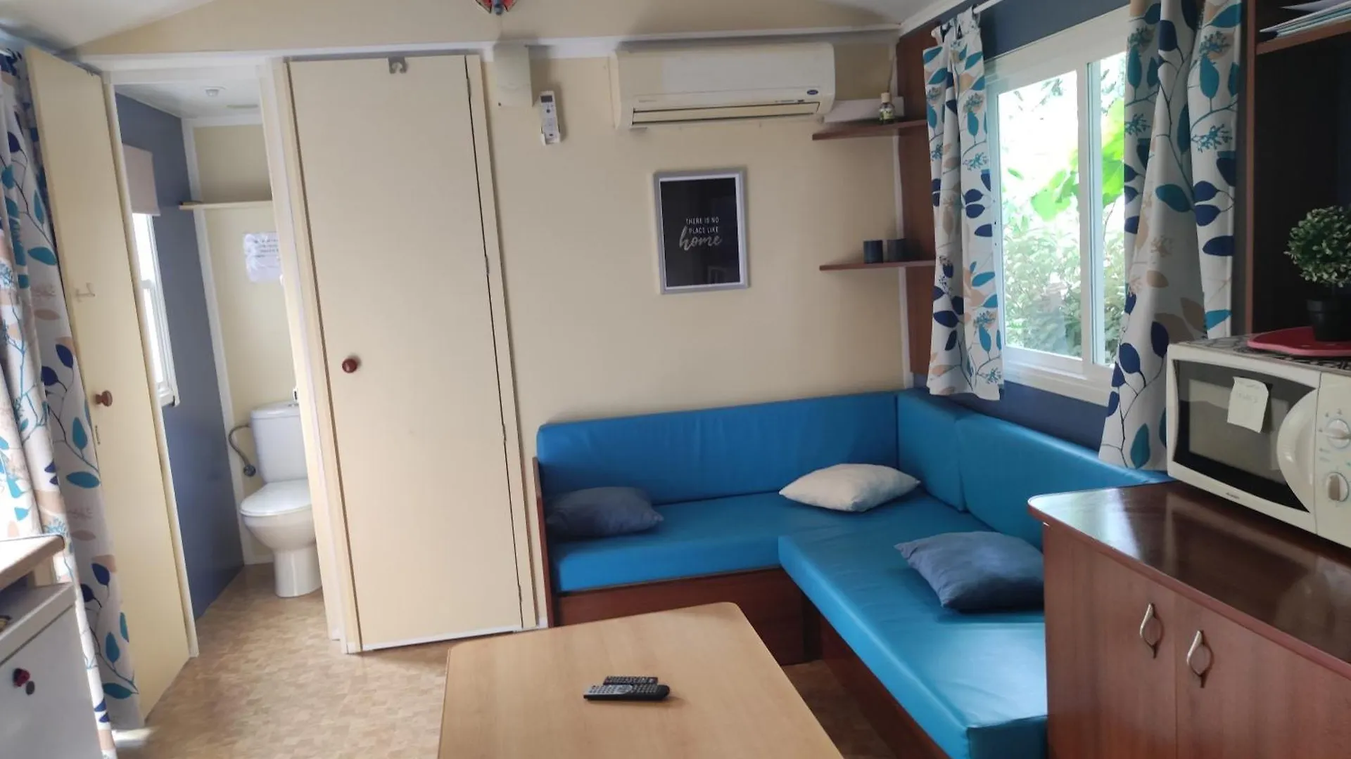 Vacances Familiales Dans Camping Avec Piscine Fréjus Frankrijk