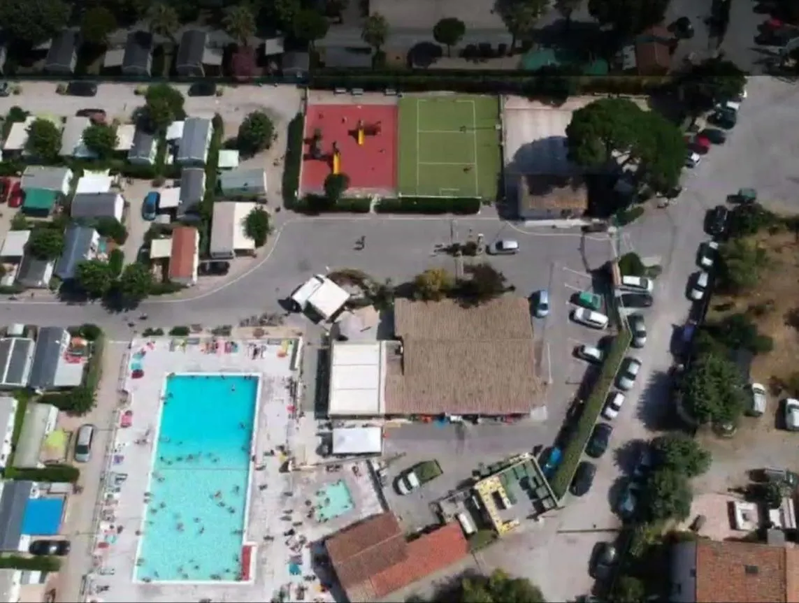 Vacances Familiales Dans Camping Avec Piscine Frejus