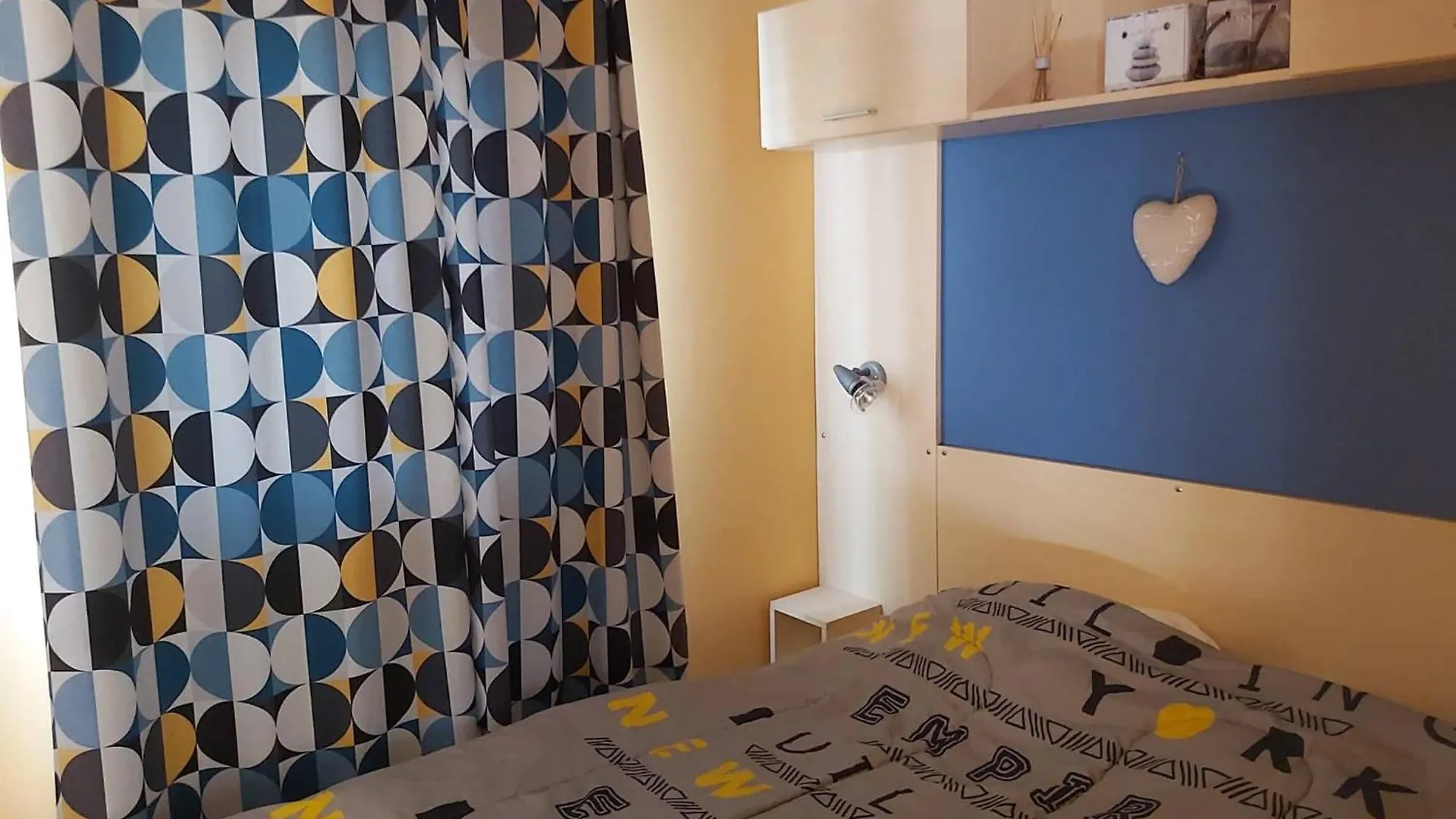 Vacances Familiales Dans Camping Avec Piscine Frejus